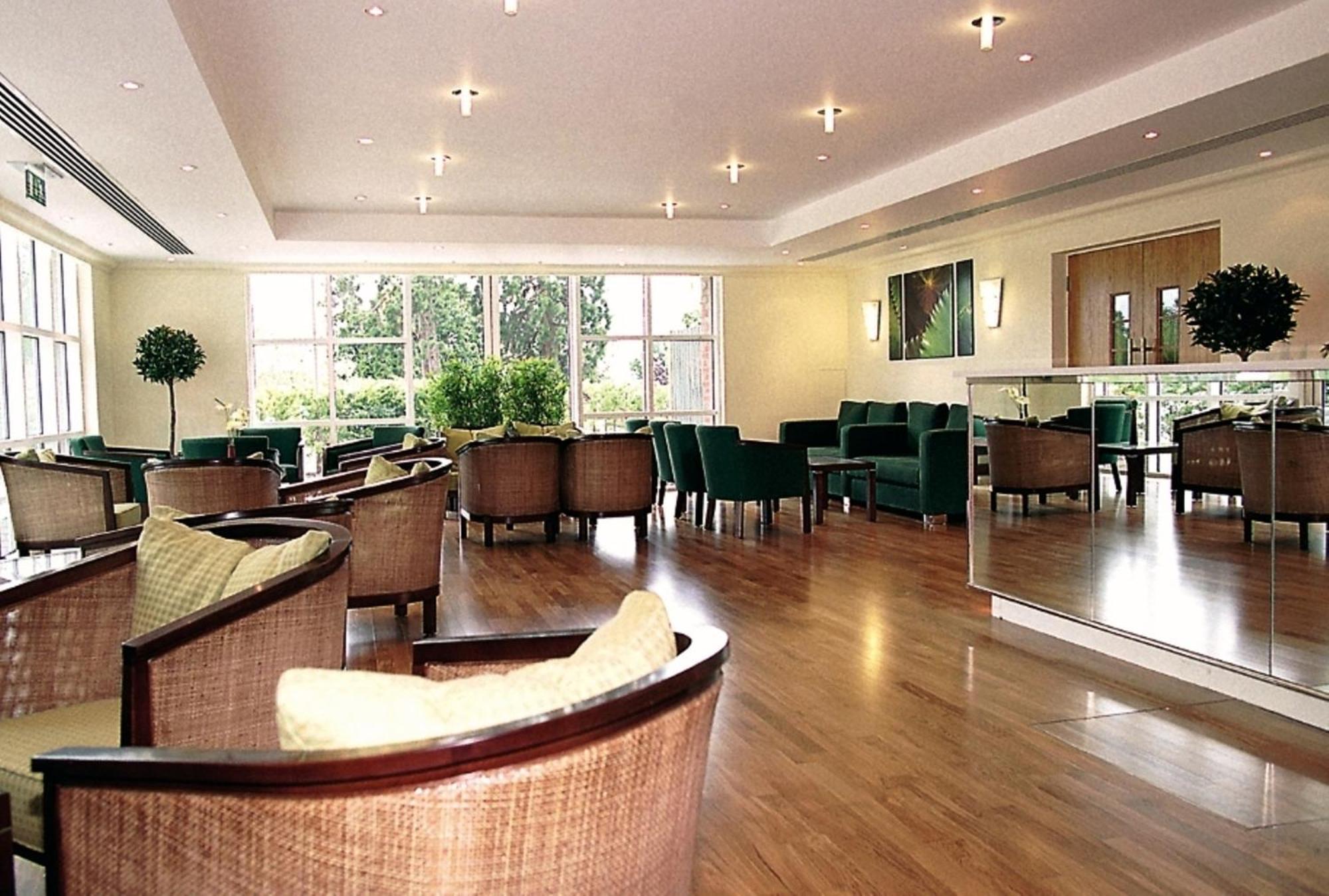 Regency Park Hotel, Health Club & Spa Thatcham Interior foto